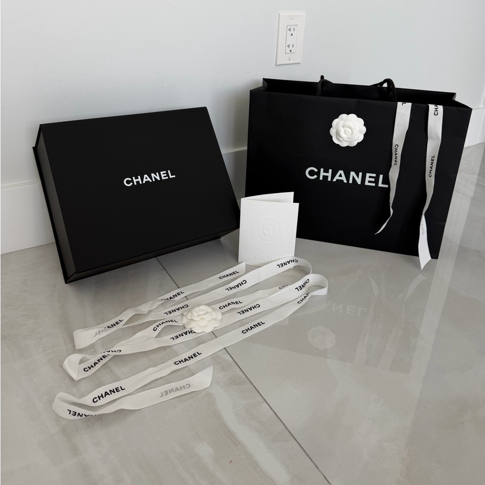 Chanel Bag Magnetic Chanel Box 2 Bows 2 Camellia w/ Logo Tissue Paper